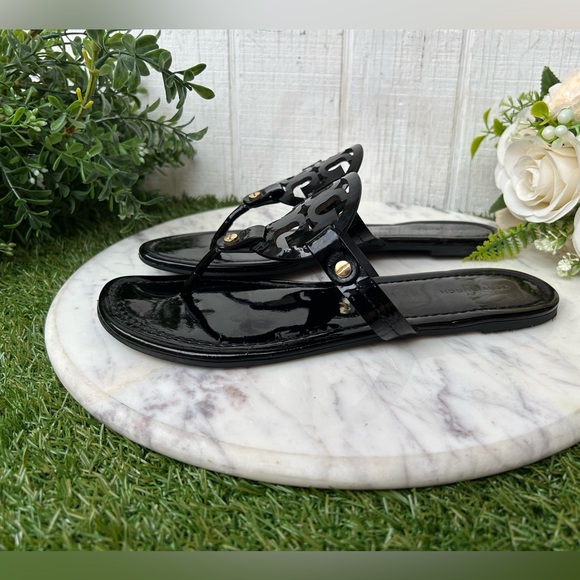 Tory Burch women 
Miller Patent Leather Thong Sandals black  SZ 8 preowned - Picture 11 of 16